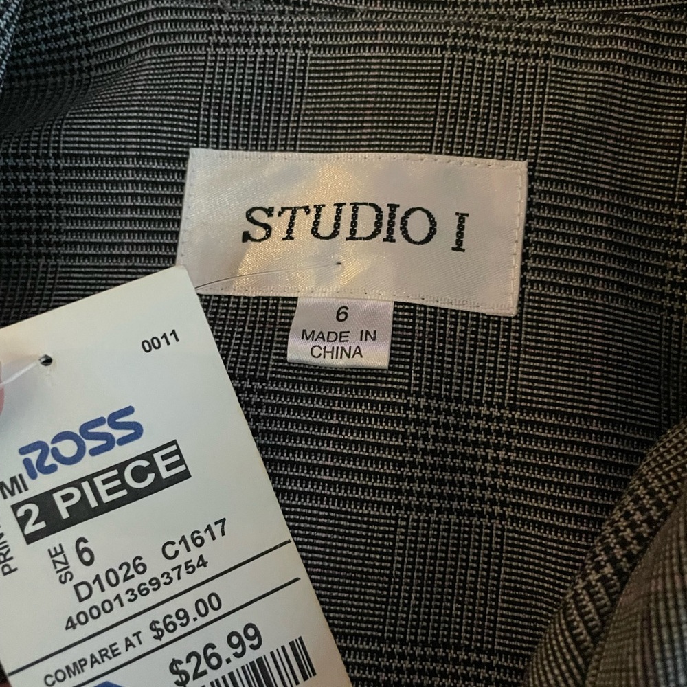 ๐5 for $25 New! Studio 1 grey plaid button blazer jacket - Picture 6 of 7